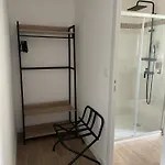 Отель Restaurant Les Paquebots Пор-Вандр